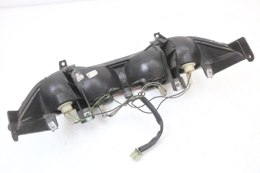 photo de LUZ TRASERA SUZUKI UH BURGMAN 125 (2002 - 2006) - Primer plano técnico