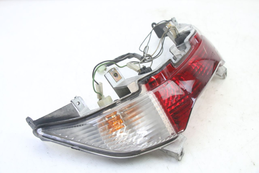 photo de LUZ TRASERA SUZUKI UH BURGMAN 125 (2002 - 2006) - Otra perspectiva
