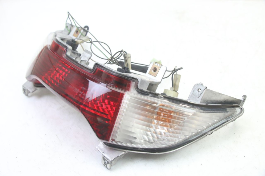 photo de LUZ TRASERA SUZUKI UH BURGMAN 125 (2002 - 2006) - Primer plano técnico
