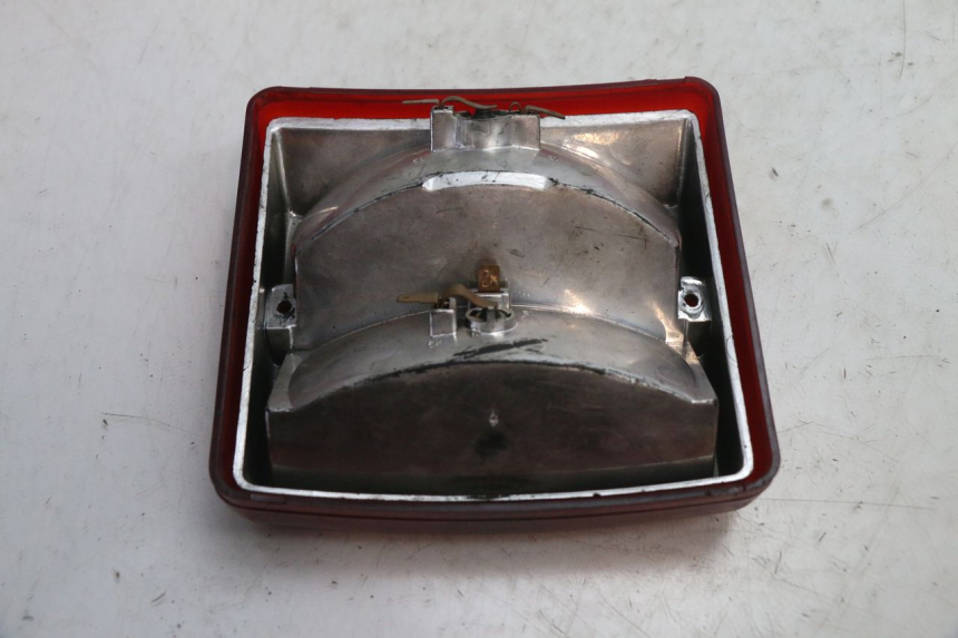 photo de LUZ TRASERA PIAGGIO VESPA PK FL 2T 50 (1990 - 1996) - Zoom estado de uso