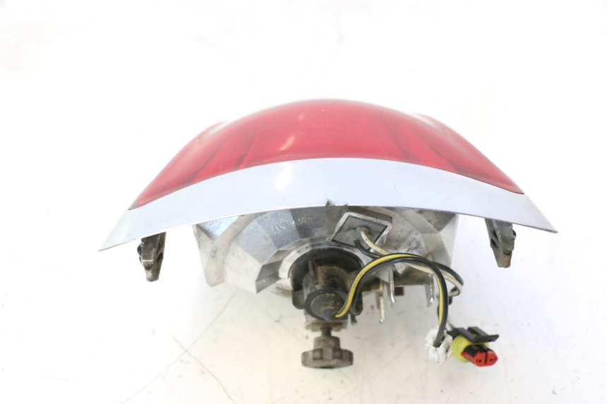 photo de LUZ TRASERA PIAGGIO VESPA PRIMAVERA 2T 50 (2013 - 2018) - Otra perspectiva