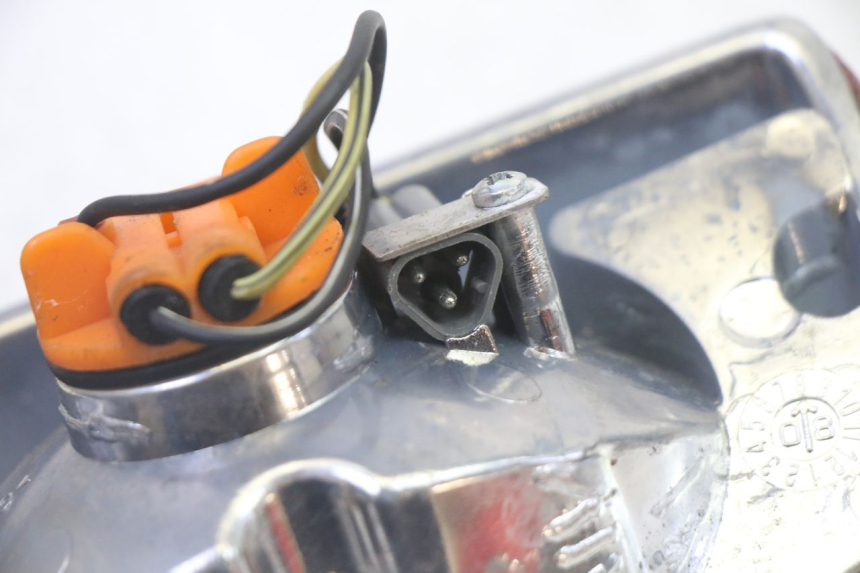 photo de LUZ TRASERA PIAGGIO VESPA S 2T 50 (2007 - 2014) - Vista general del producto