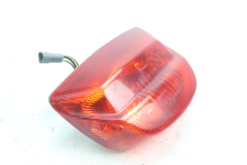 photo de LUZ TRASERA PIAGGIO VESPA S 2T 50 (2007 - 2014) - Zoom estado de uso