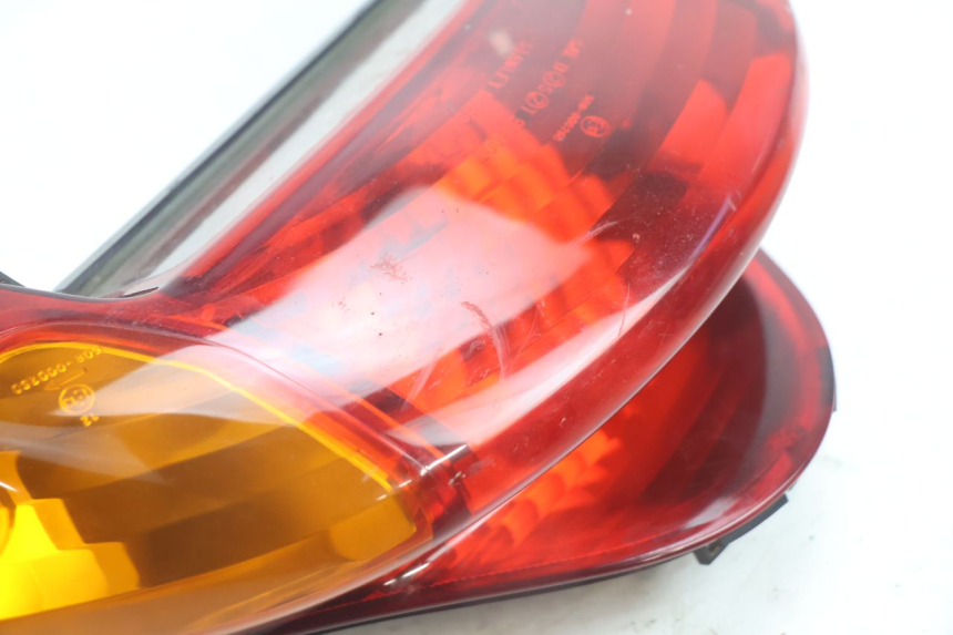 photo de LUZ TRASERA HONDA VFR FI RC46 800 (1998 - 2001) - Otra perspectiva