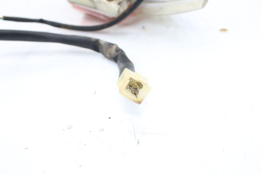 photo de LUZ TRASERA EUROCKA VIRTUALITY GT 4T 50 (2011 - 2017) - Zoom sobre los componentes