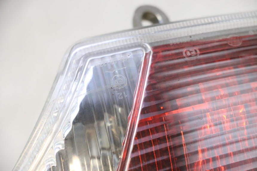 photo de FARO TRASERO PEUGEOT VIVACITY NEW 2T 50 (2008 - 2017) - Detalle de la pieza