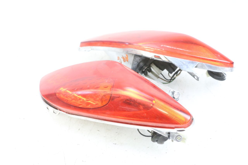 photo de LUZ TRASERA YAMAHA XMAX X-MAX 125 (2006 - 2009) - Ángulo de visión alternativo