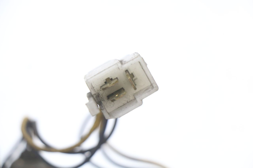 photo de LUZ TRASERA YAMAHA XJ F 900 (1983 - 1994) - Estado de la superficie y material