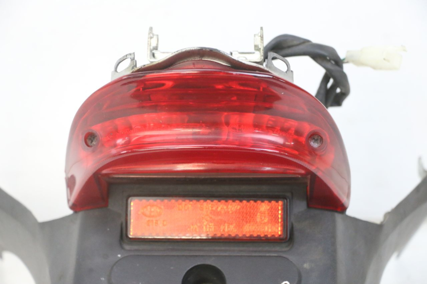 photo de LUZ TRASERA HONDA XLV VARADERO 125 (2000 - 2006) - Estado de la superficie y material