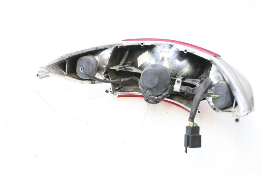 photo de LUZ TRASERA HONDA XLV VARADERO 125 (2007 - 2012) - Estado de la superficie y material