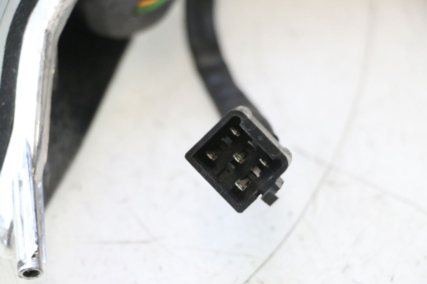 photo de LUZ TRASERA HONDA XLV VARADERO 125 (2007 - 2012) - Marcados y referencias originales