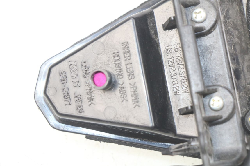 photo de LUZ TRASERA YAMAHA XP T-MAX TMAX ABS 530 (2012 - 2015) - Detalle de la pieza