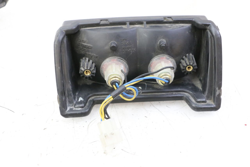 photo de LUZ TRASERA YAMAHA FZS FAZER 600 (2001 - 2003) - Detalle de la pieza