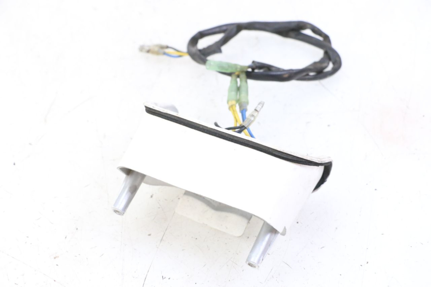 photo de LUZ TRASERA YAMAHA XV VIRAGO 535 (1988 - 2004) - Primer plano técnico