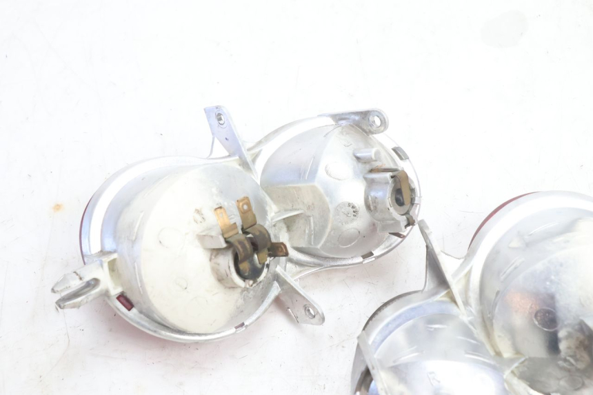 photo de LUZ TRASERA YAMAHA YP MAJESTY 125 (2007 - 2010) - Detalle de la pieza