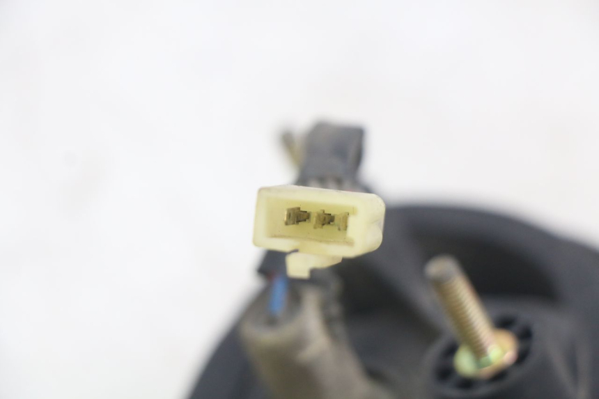 photo de LUZ TRASERA YAMAHA YZF R THUNDERCAT 600 (1996 - 2003) - Detalle de la pieza