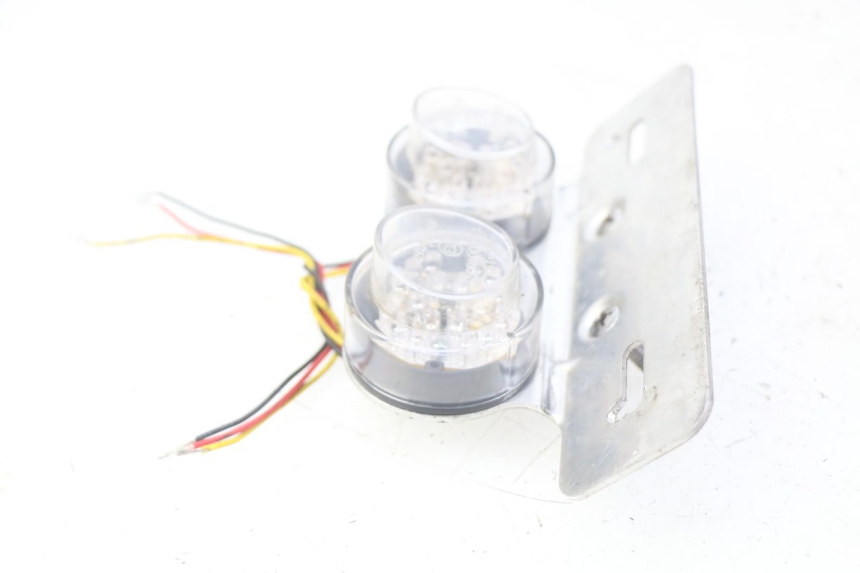 photo de LUZ TRASERA KAWASAKI ZEPHYR 1100 ( - 1995) - Detalle de la pieza