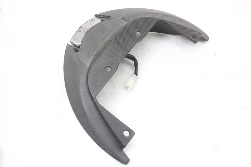 photo de LUZ TRASERA PIAGGIO ZIP 2T 50 (2009 - 2019) - Estado de la superficie y material