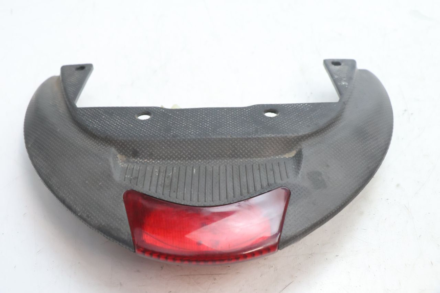 photo de LUZ TRASERA PIAGGIO ZIP 2T 50 (2009 - 2019) - Primer plano técnico
