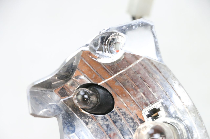 photo de LUZ TRASERA PIAGGIO ZIP 4T 50 (2018 - 2020) - Otra vista del artículo