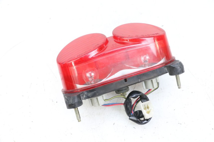 photo de LUZ TRASERA KAWASAKI ZR 7 750 (1999 - 2004) - Otra perspectiva