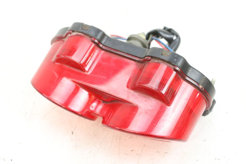 photo de LUZ TRASERA KAWASAKI ZR 7 750 (1999 - 2004) - Detalles de los puntos de fijación