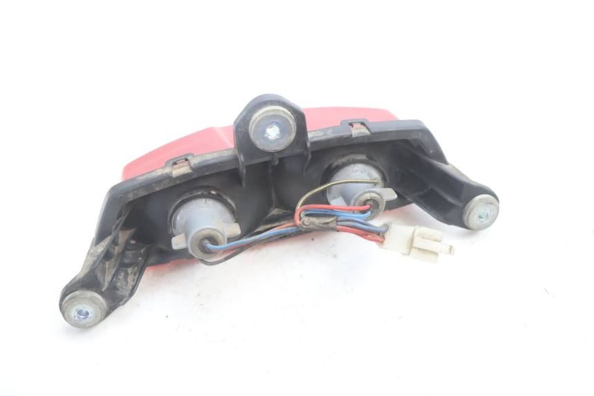 photo de LUZ TRASERA KAWASAKI ZX-6R ZX6R 600 (1995 - 1997) - Primer plano técnico