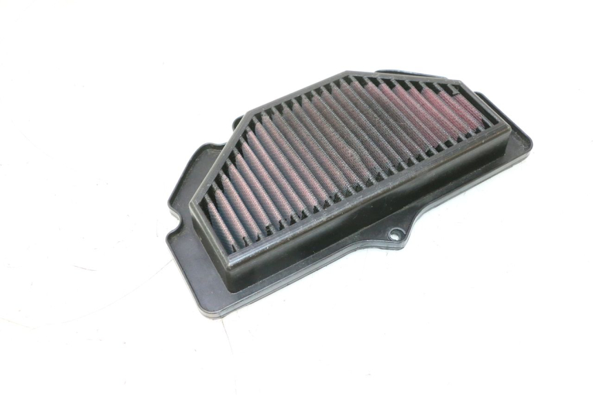 photo de FILTRO AIRE SUZUKI GSR 600 (2005 - 2012) - Otra perspectiva