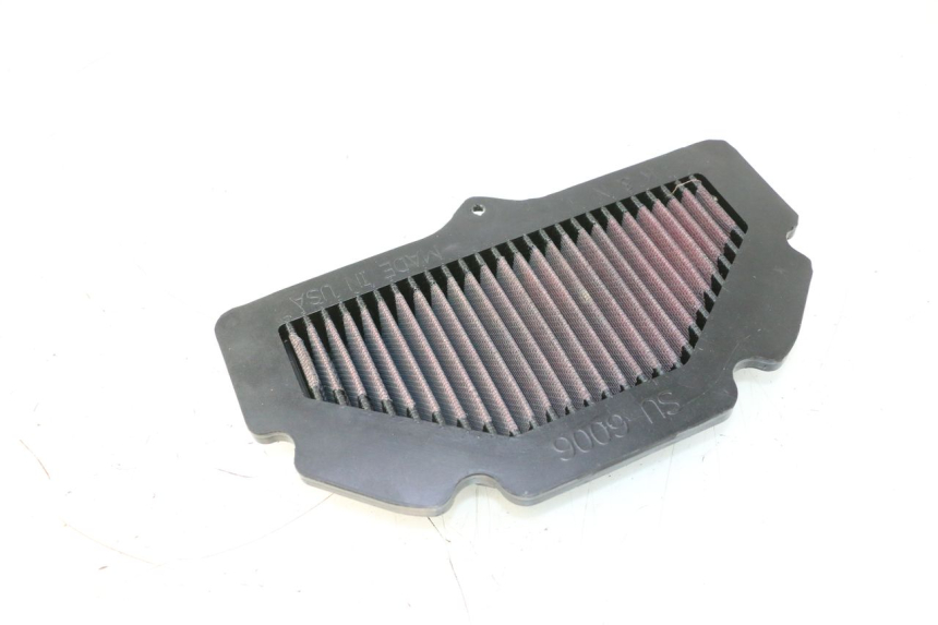 photo de FILTRO AIRE SUZUKI GSR 600 (2005 - 2012) - Primer plano técnico