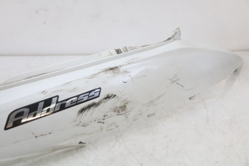 photo de CARENADO TRASERO DERECHA SUZUKI ADDRESS 110 (2015 - 2020) - Estado de la superficie y material