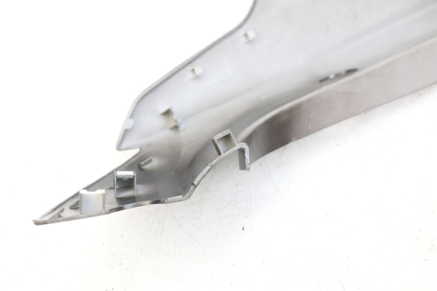 photo de FLANCO TRASERO DERECHO KYMCO AGILITY 16+ 4T 50 (2018 - 2023) - Otra vista del artículo