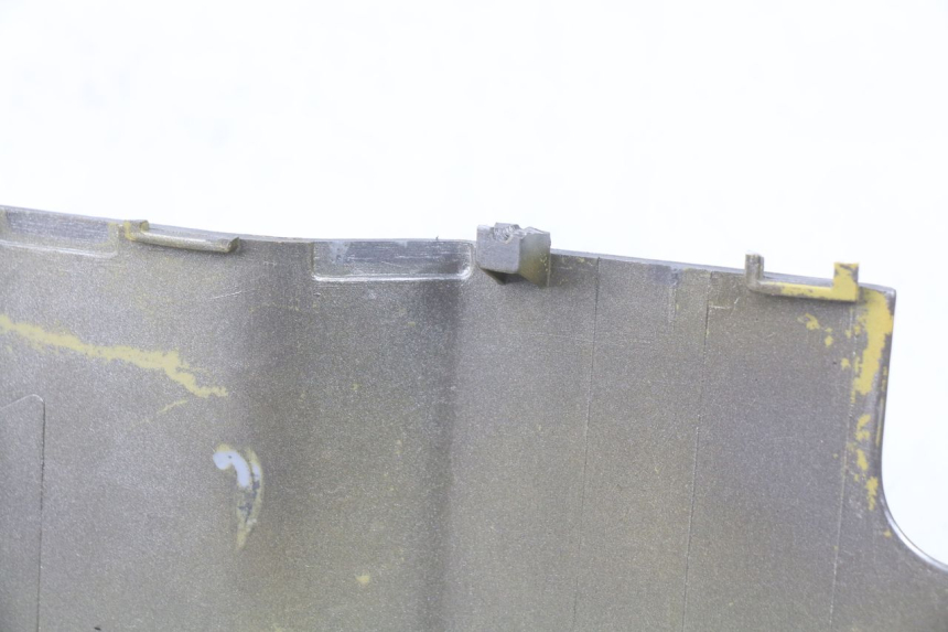 photo de FLANCO TRASERO DERECHO KYMCO AGILITY 4T 50 (2005 - 2018) - Primer plano técnico