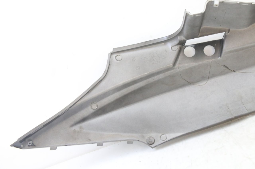 photo de FLANCO TRASERO DERECHO KYMCO AGILITY 4T 50 (2005 - 2018) - Detalles de los puntos de fijación