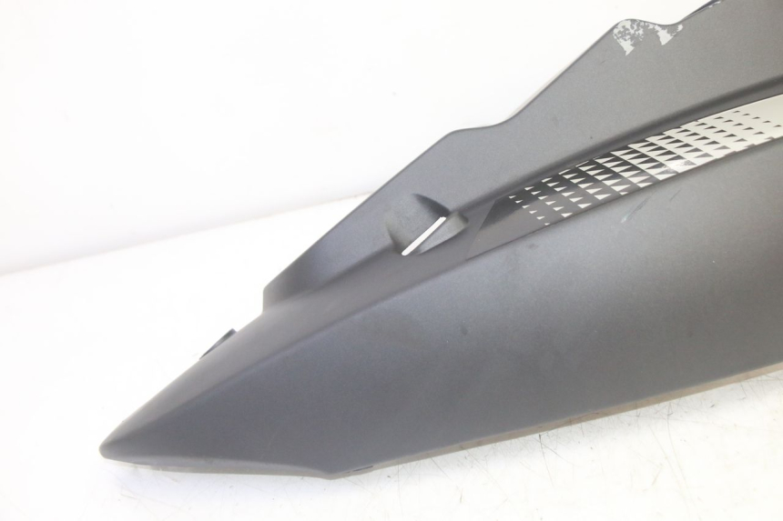 photo de FLANCO TRASERO DERECHO KYMCO AGILITY 4T 50 (2018 - 2022) - Detalle de la pieza