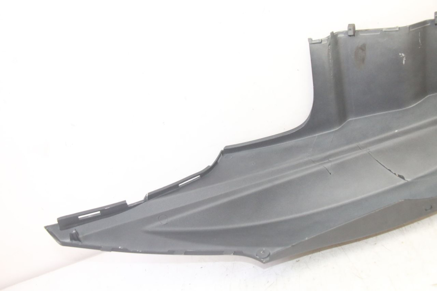 photo de FLANCO TRASERO DERECHO KYMCO AGILITY 4T 50 (2018 - 2022) - Estado de la superficie y material