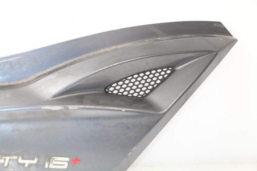 photo de CARENADO TRASERO DERECHA KYMCO AGILITY CITY 2T 50 (2008 - 2016) - Características distintivas