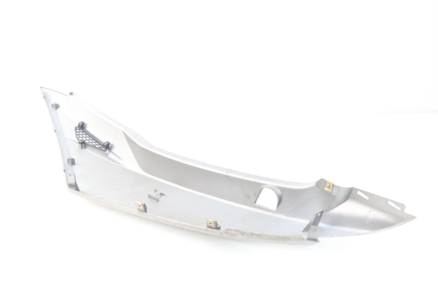 photo de CARENADO TRASERO DERECHA KYMCO AGILITY CITY 4T 50 (2008 - 2016) - Otra perspectiva