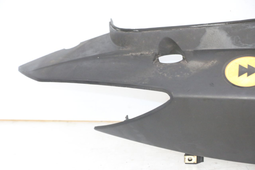 photo de CARENADO TRASERO DERECHA KYMCO AGILITY NAKED RENOUVO 2T 50 (2011 - 2018) - Zoom sobre los componentes