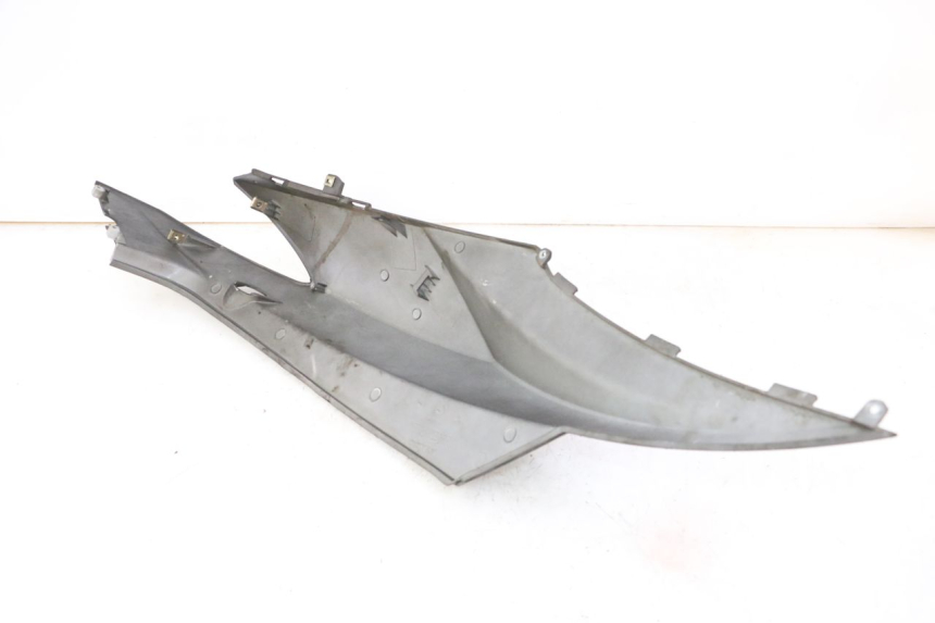 photo de CARENADO TRASERO DERECHA KYMCO AGILITY NAKED RENOUVO 2T 50 (2011 - 2018) - Zoom estado de uso