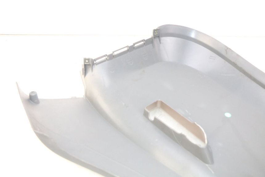 photo de FLANCO TRASERO DERECHO ECCITY ARTELEC 670 1 (2013 - 2017) - Primer plano técnico