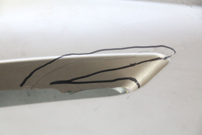 photo de FLANCO TRASERO DERECHO ECCITY ARTELEC 670 1 (2013 - 2017) - Recambio usado revisado