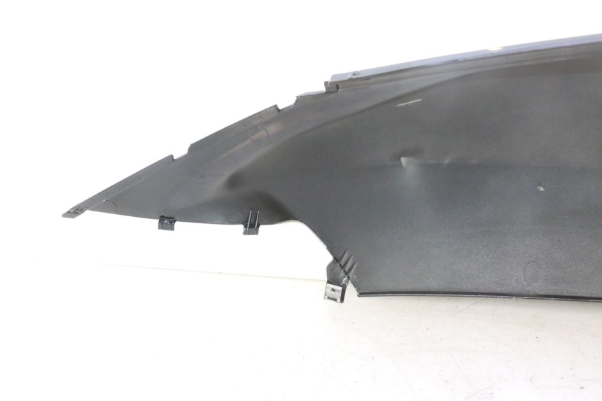 photo de CARENADO TRASERO DERECHA APRILIA ATLANTIC S 125 (2010 - 2013) - Características distintivas