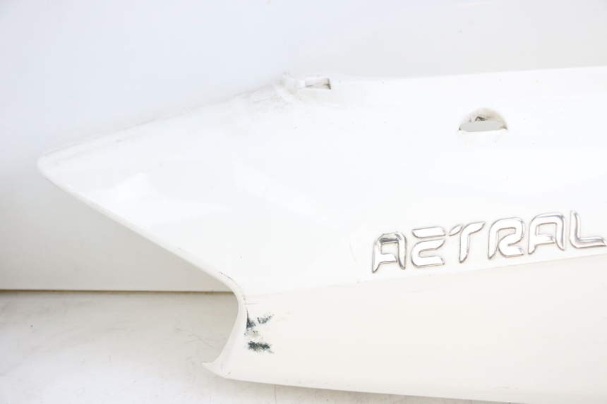 photo de FLANCO TRASERO DERECHO JONWAY AZTRAL 125 (2008 - 2017) - Primer plano de alta resolución