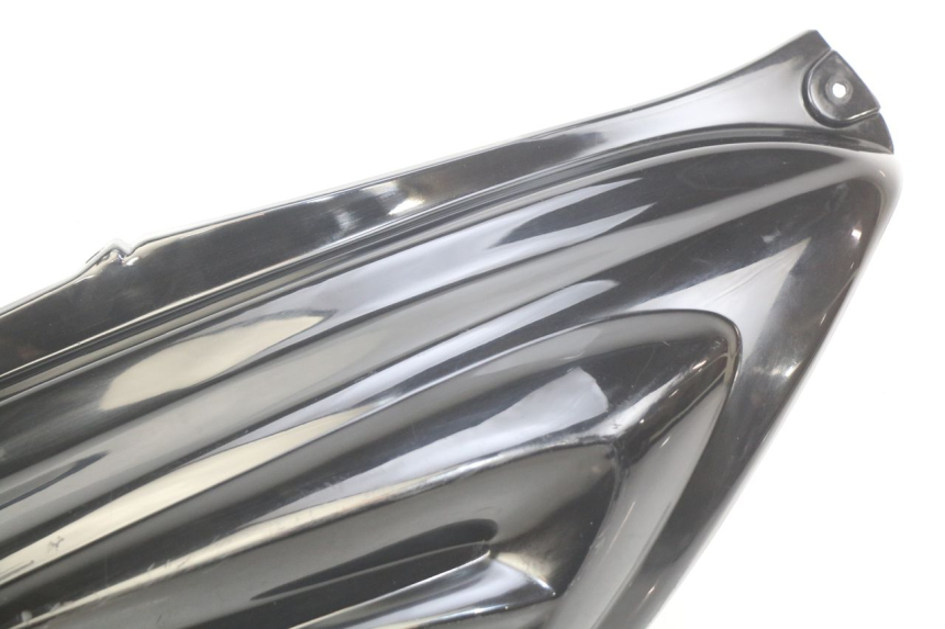 photo de FLANCO TRASERO DERECHO MBK BOOSTER NEXT GENERATION 50 (1995 - 1998) - Estado de la superficie y material