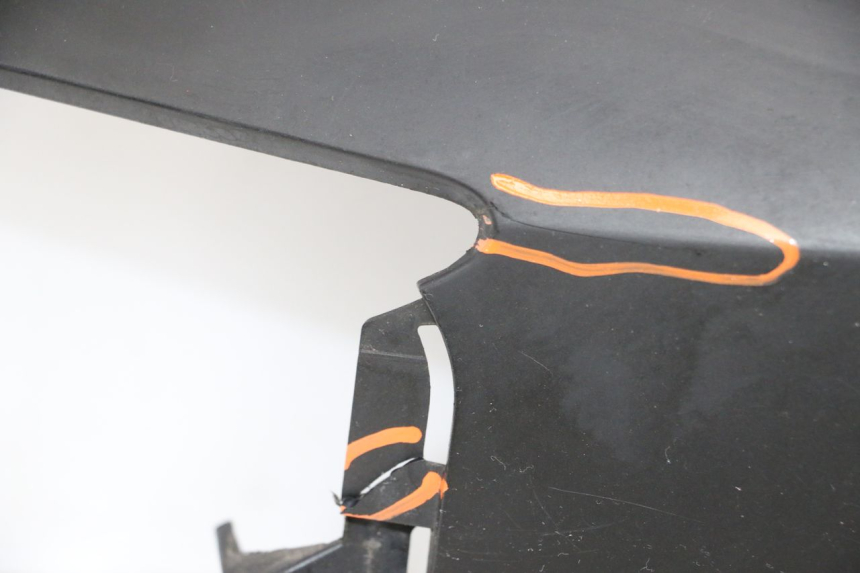 photo de CARENADO TRASERO DERECHA SUZUKI BURGMAN 125 (2007 - 2014) - Detalle de la pieza