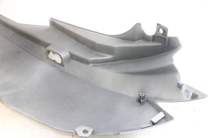 photo de CARENADO TRASERO DERECHA SUZUKI BURGMAN 650 (2013 - 2020) - Otra perspectiva