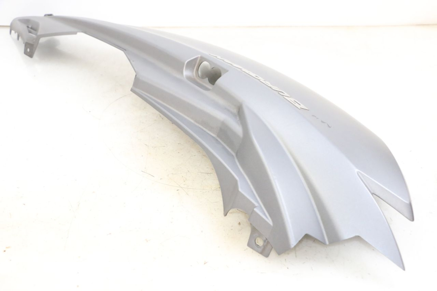 photo de CARENADO TRASERO DERECHA SUZUKI BURGMAN 650 (2013 - 2020) - Detalles de los puntos de fijación