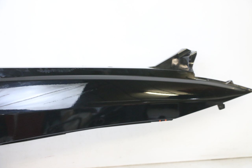 photo de CARENADO TRASERO DERECHA SUZUKI BURGMAN 125 (2007 - 2014) - Otra vista del artículo