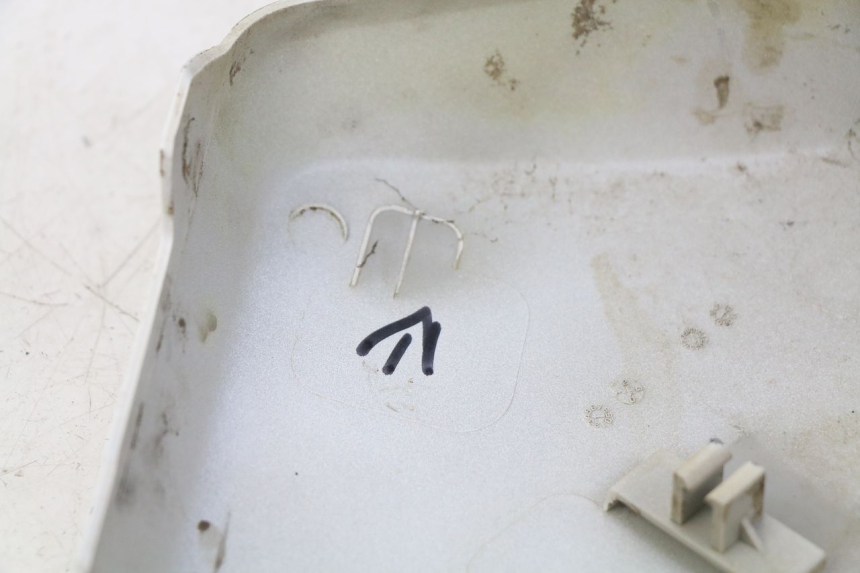 photo de FLANCO TRASERO DERECHO YAMAHA BW'S BWS 125 (2010 - 2013) - Detalle de la pieza