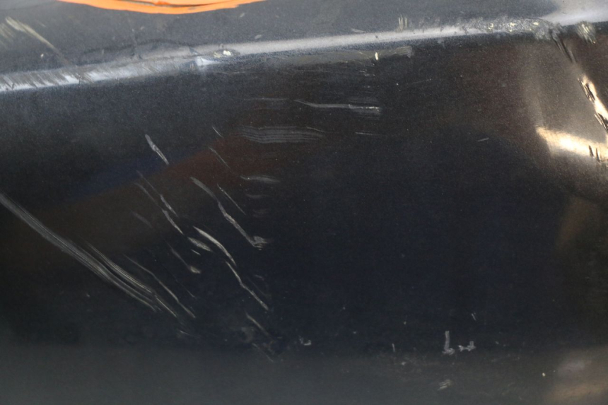 photo de FLANCO TRASERO DERECHO BMW C1 125 (2000 - 2003) - Estado de la superficie y material